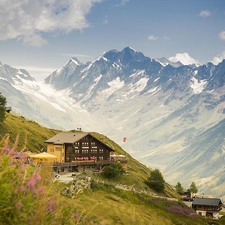 Alpenhotel Zur Wildi Lauchernalp Wiler Luaran gambar