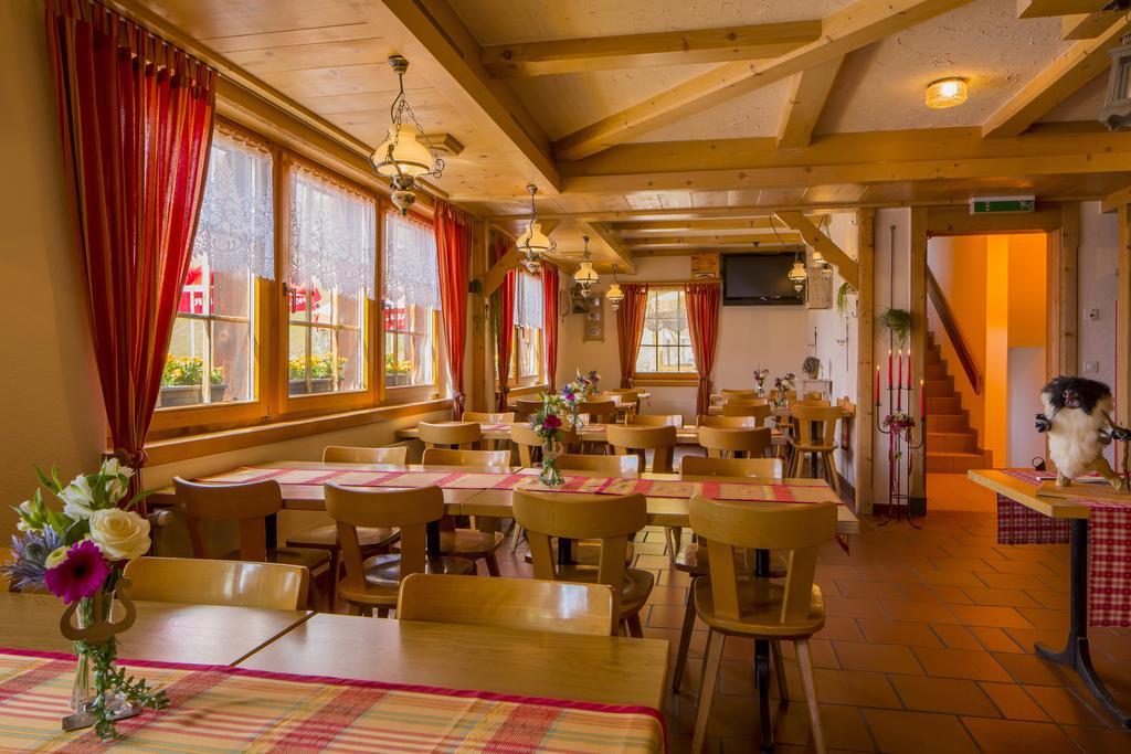 Alpenhotel Zur Wildi Lauchernalp Wiler Luaran gambar