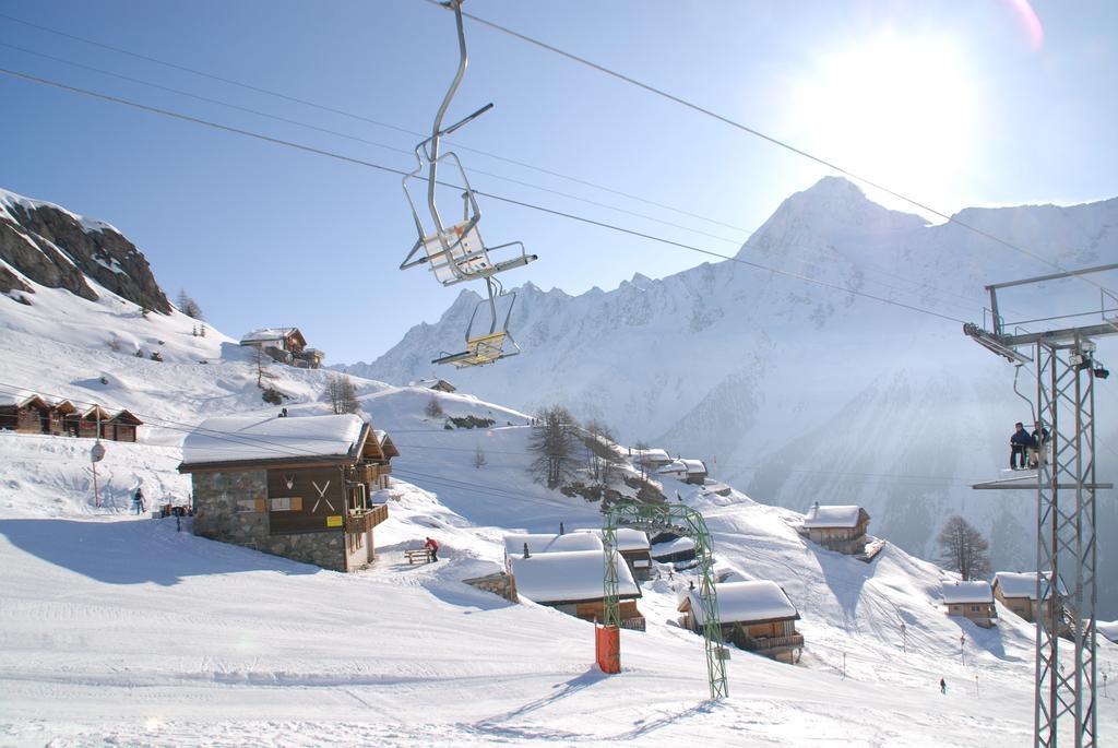 Alpenhotel Zur Wildi Lauchernalp Wiler Luaran gambar