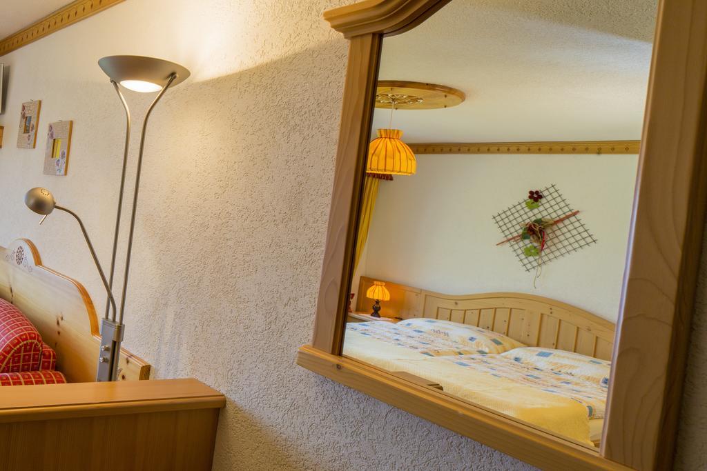 Alpenhotel Zur Wildi Lauchernalp Wiler Bilik gambar